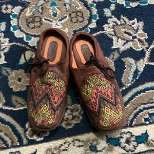 Women’s Born multi colored shoes size 8